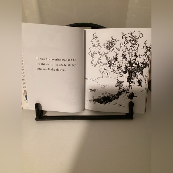 Cast Iron Stand for Cookbook, Bible, Tablet, Art. Decorative Scrolled Design - Picture 3 of 6